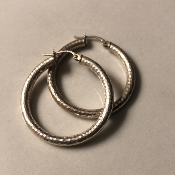 Sterling silver faceted hoop earrings - Picture 1 of 4